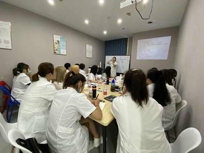 怎么樣選擇一家微整形美容培訓(xùn)學(xué)校去哪里學(xué)好一點(diǎn)?